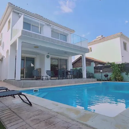 Passion Villa *